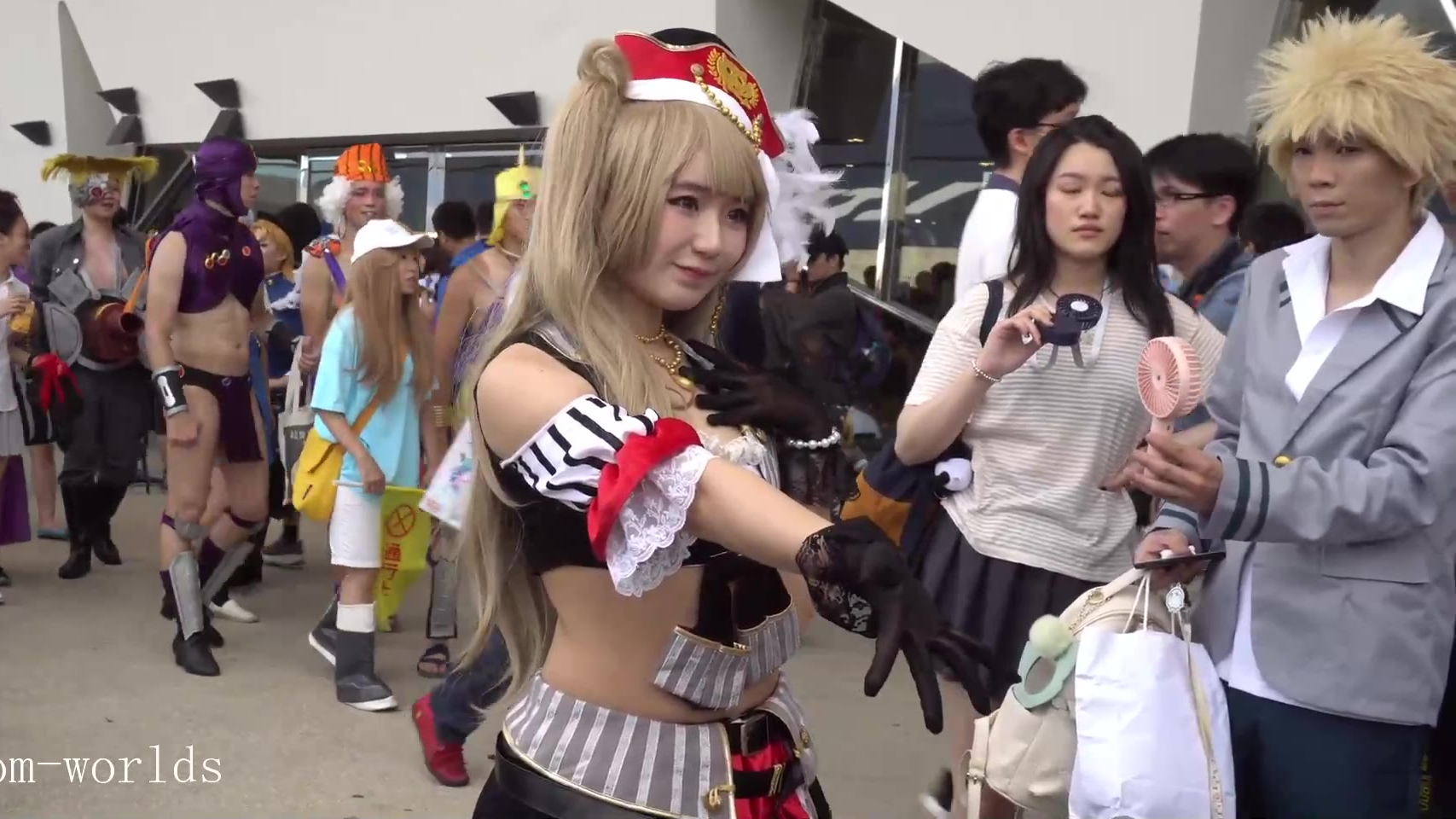 Cosplay PF30就是爱看小姐姐